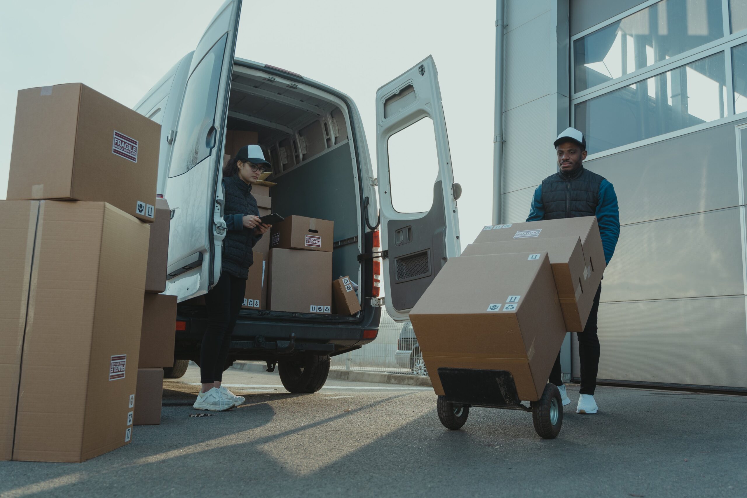 Lacher Courier, mensajería y paquetería en Madrid
